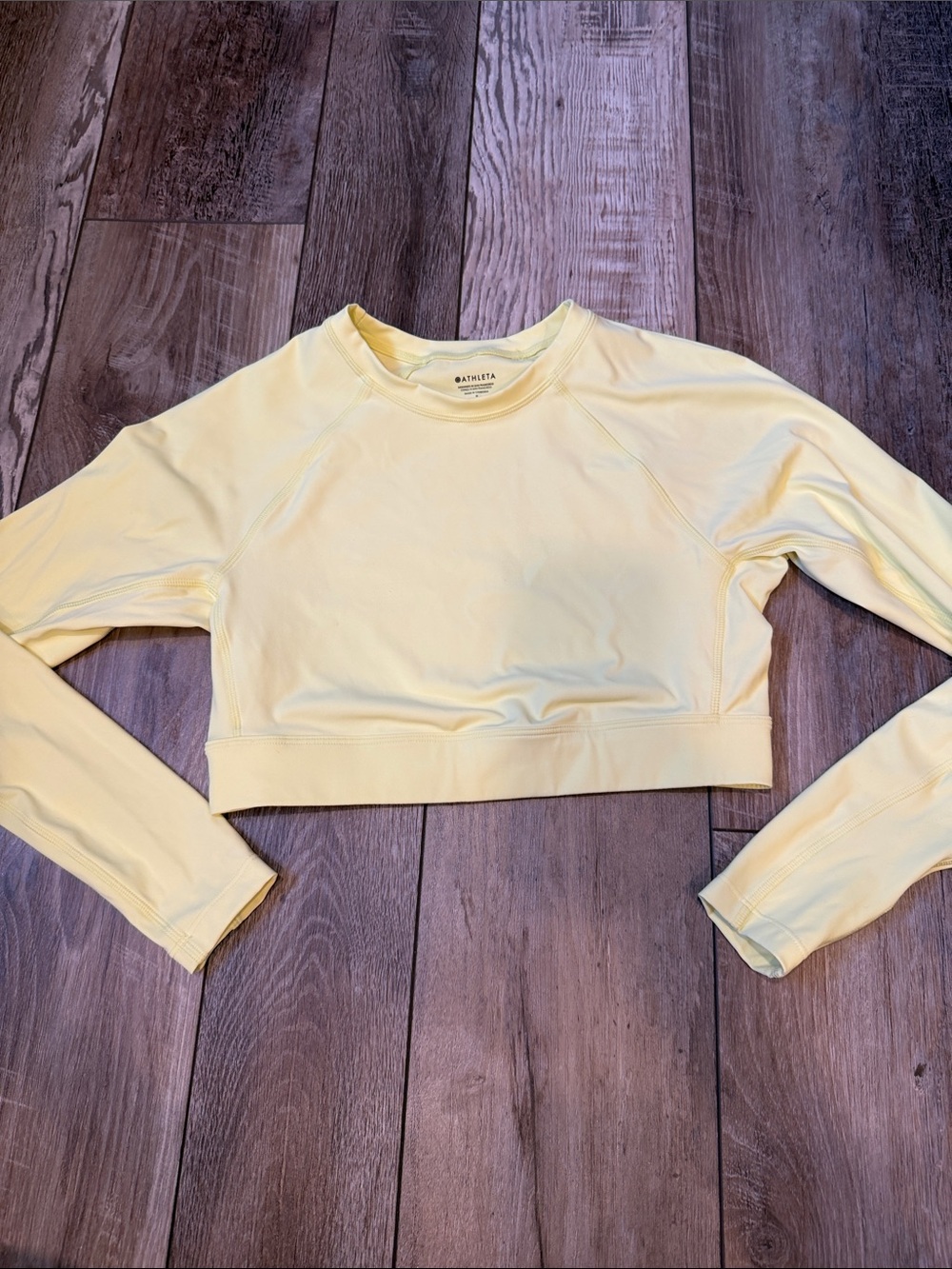 Athleta Crop Rashguard in Spark Size S - Picture 4 of 7